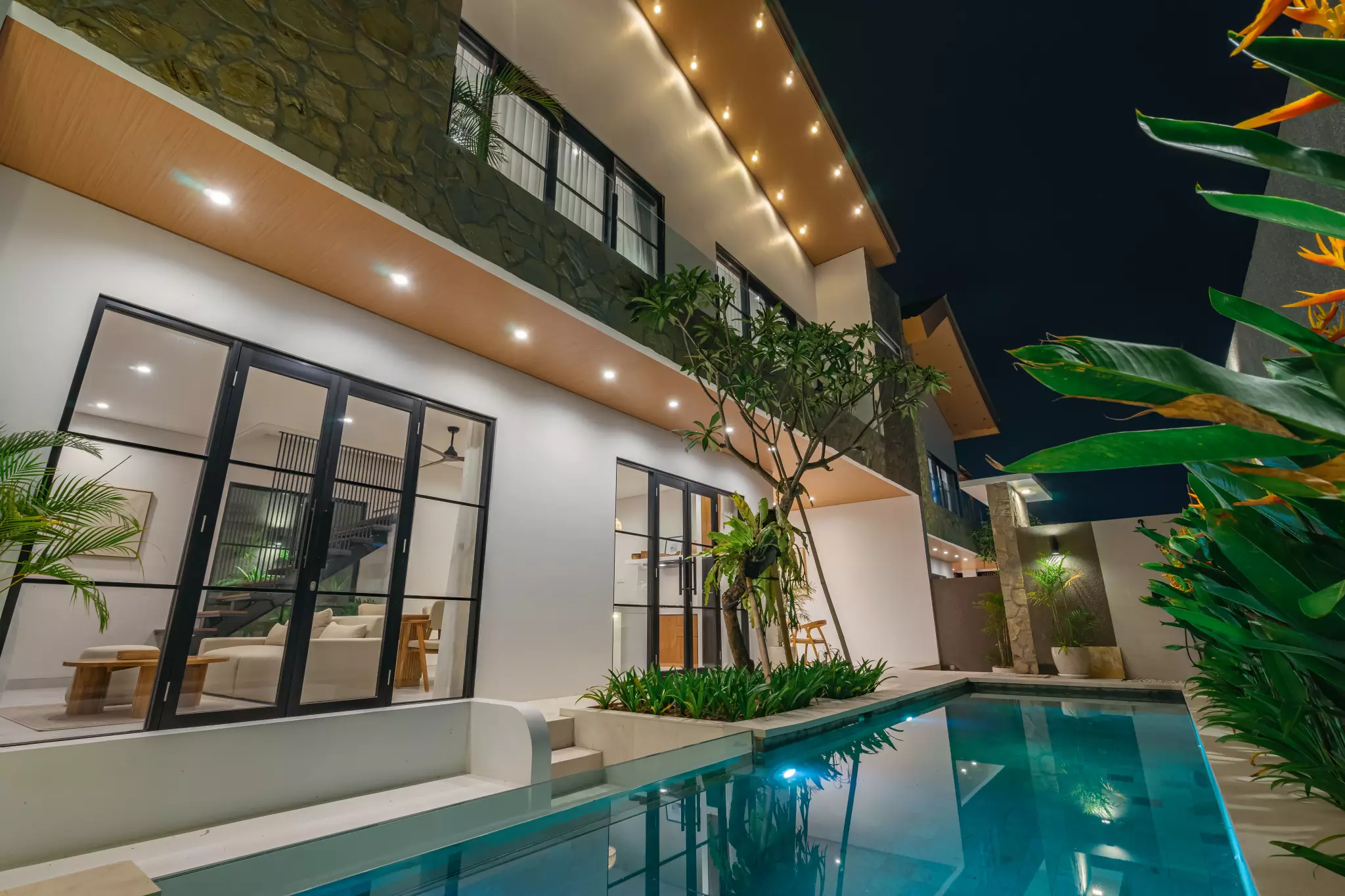 CONTEMPORARY 2 BEDROOM VILLA IN BABAKAN FOR SALE LEASEHOLD BE-654 